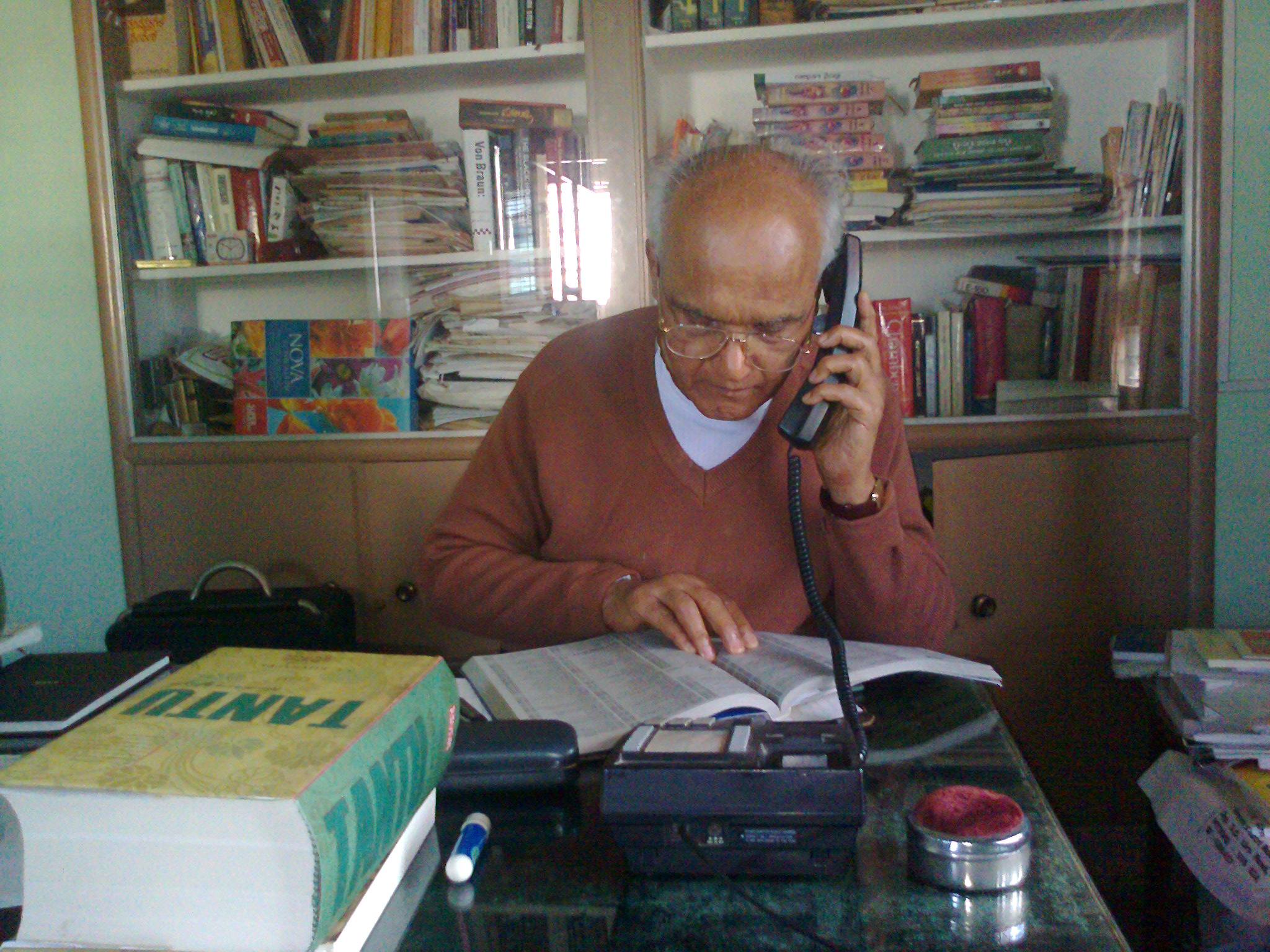 ಕನ್ನಡದ ಸಣ್ಣಮನಗಳ ಸಾಹಿತ್ಯ ರಾಜಕಾರಣ!